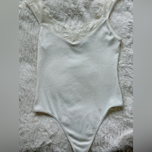 Little Moon Calanthe Bodysuit - Picture 9 of 9